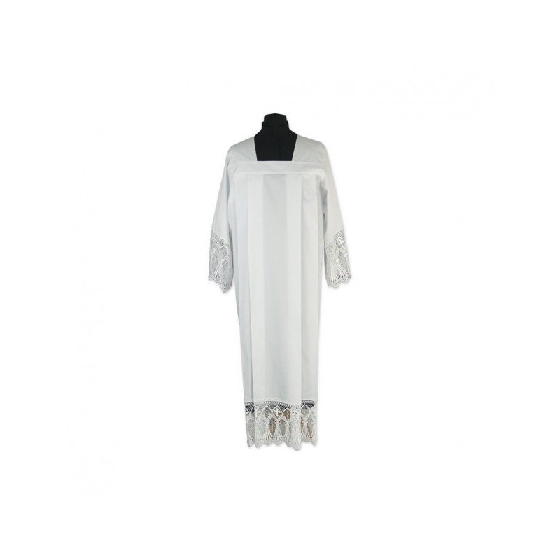 Traditionelle Priester-Albe mit Lappen + Guipure (11)