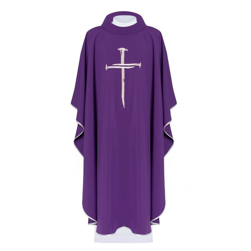 Gesticktes Messgewand violett mit einem Kreuz