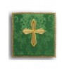 Grünes besticktes Kelchtuch - goldenes Kreuz