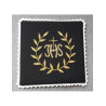Besticktes Kelchblatt schwarz IHS + Ornament