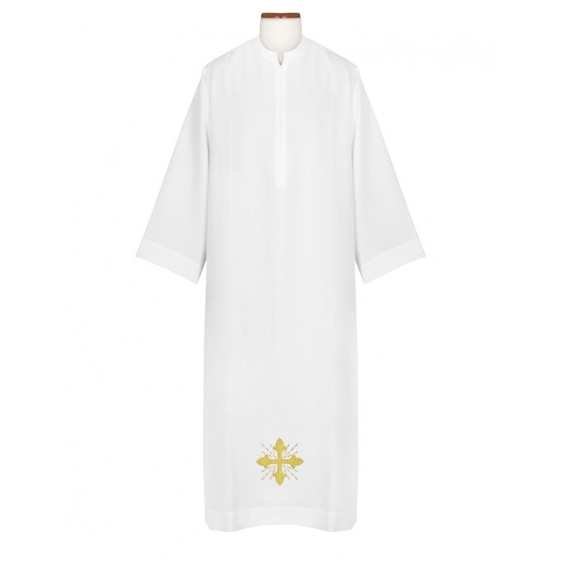 Priesteralb mit gesticktem Goldkreuz (1)